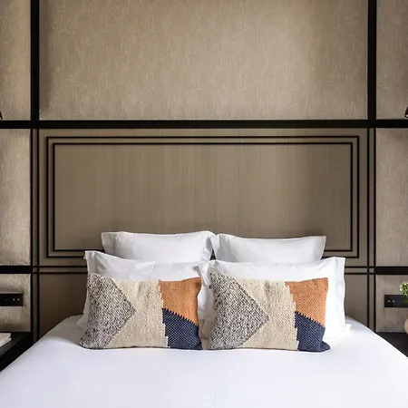 Highstay - Luxury Serviced - Louvre Apartment *